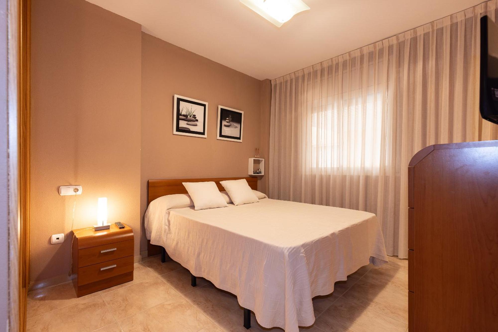 Uhc Golden Pineda Apartments La Pineda Kültér fotó