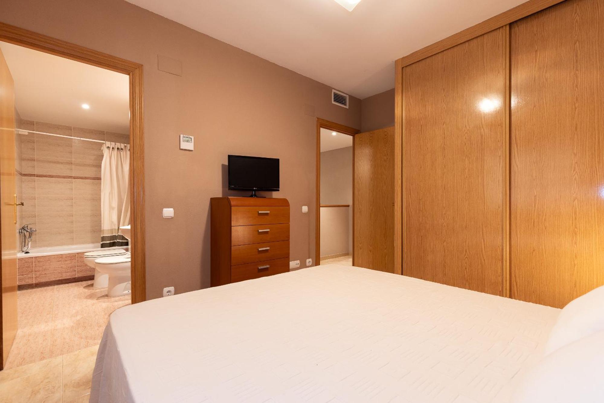 Uhc Golden Pineda Apartments La Pineda Kültér fotó