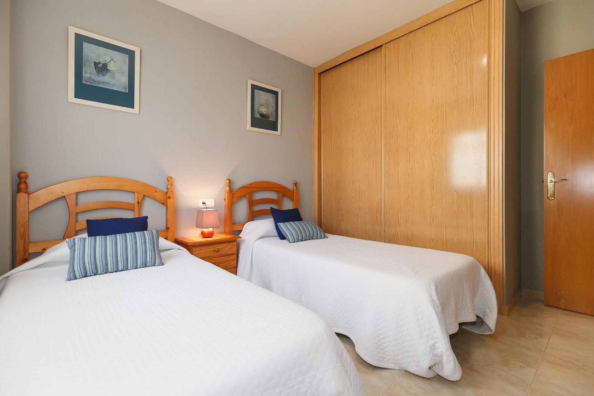 Uhc Golden Pineda Apartments La Pineda Szoba fotó