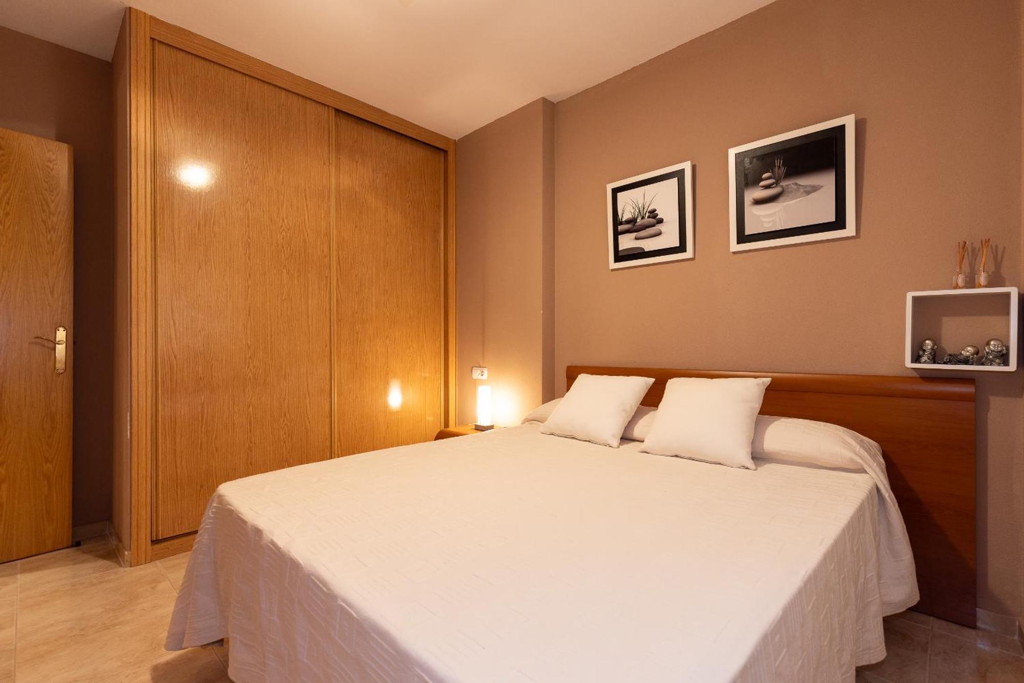 Uhc Golden Pineda Apartments La Pineda Szoba fotó