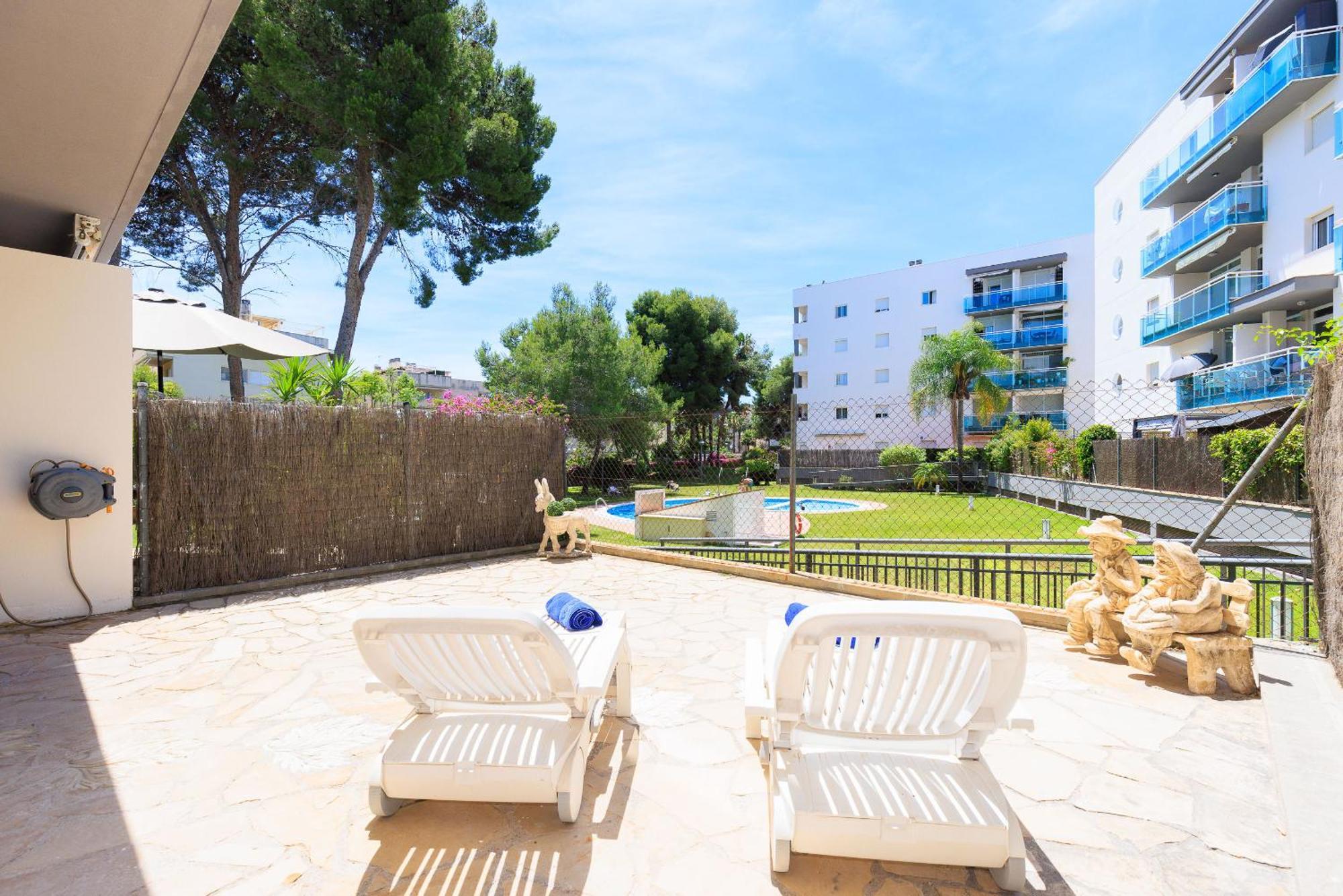 Uhc Golden Pineda Apartments La Pineda Kültér fotó