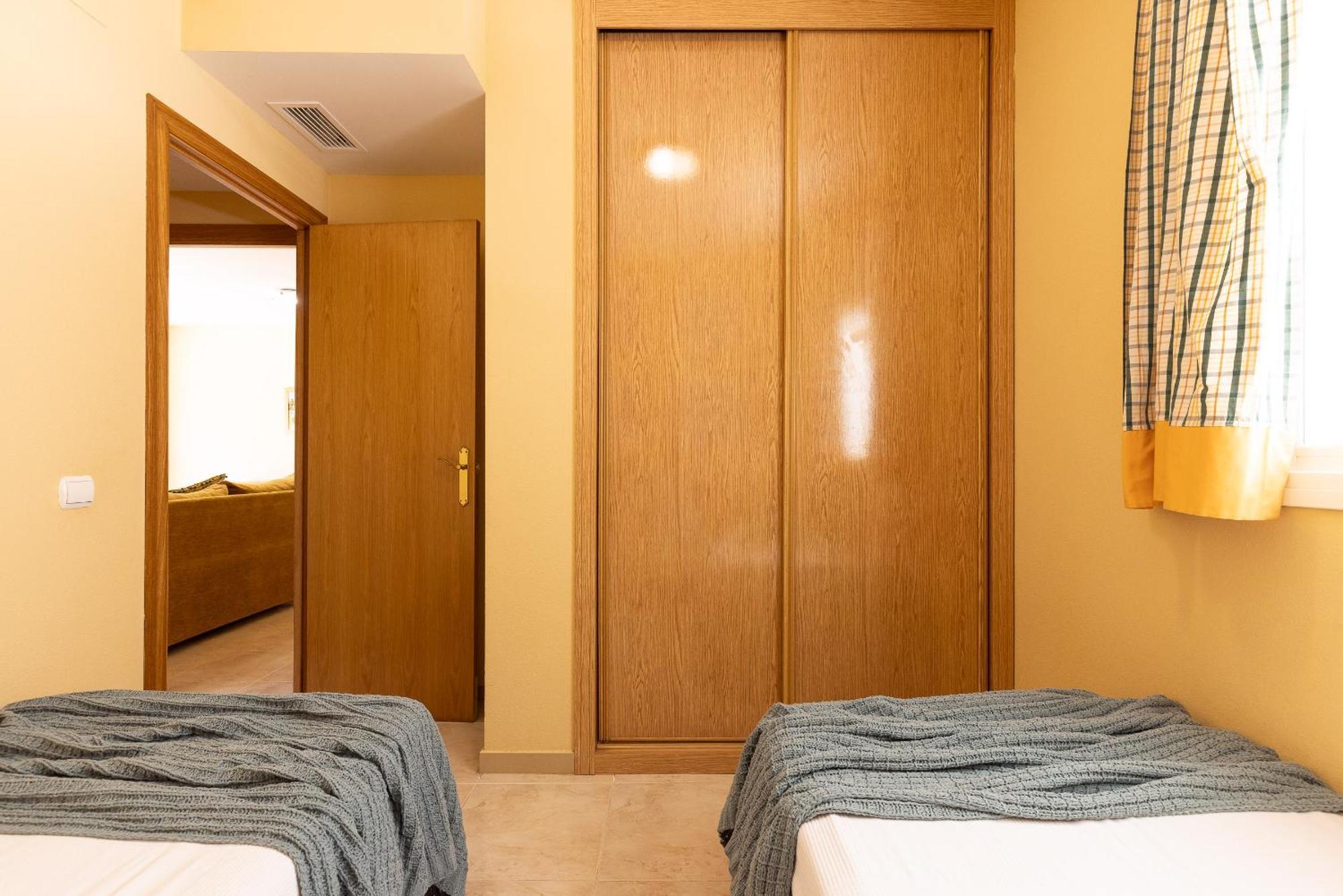 Uhc Golden Pineda Apartments La Pineda Szoba fotó