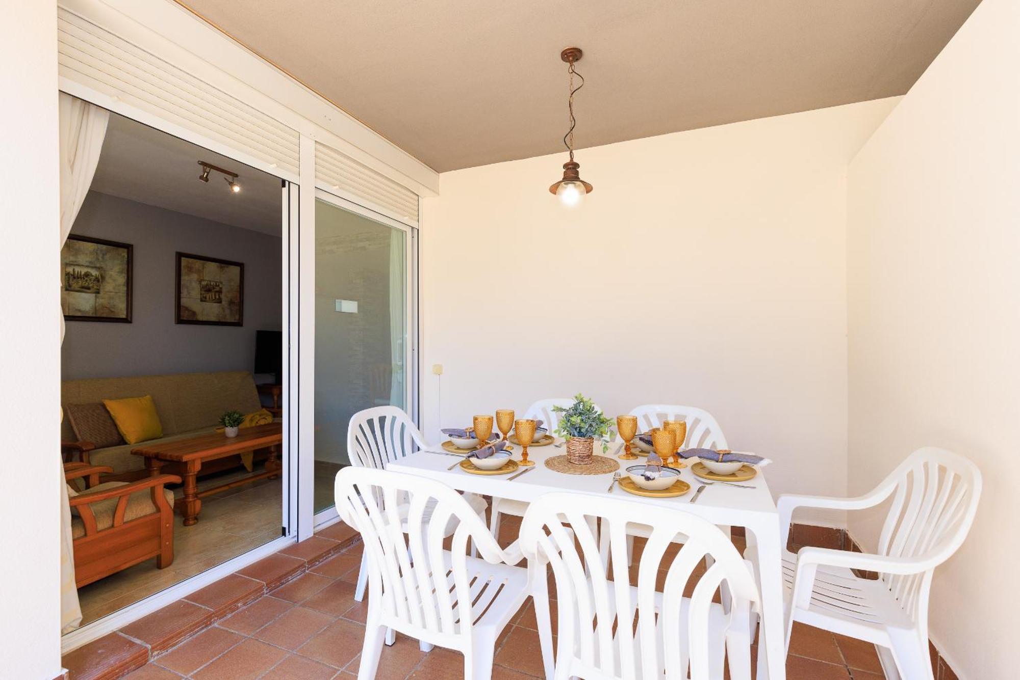 Uhc Golden Pineda Apartments La Pineda Szoba fotó