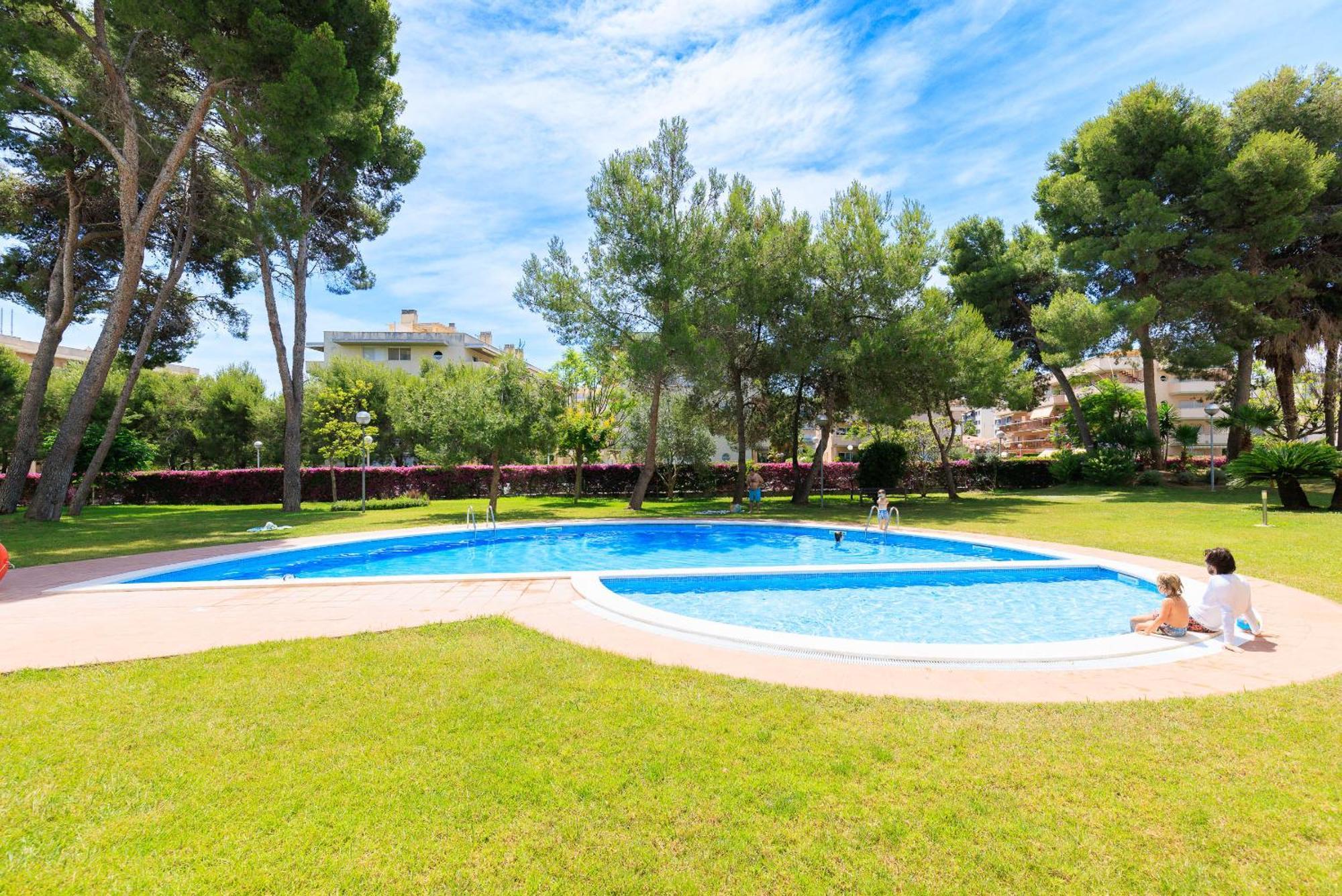 Uhc Golden Pineda Apartments La Pineda Kültér fotó