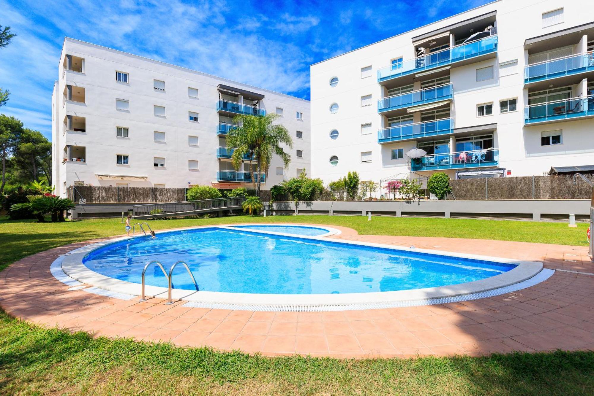 Uhc Golden Pineda Apartments La Pineda Kültér fotó