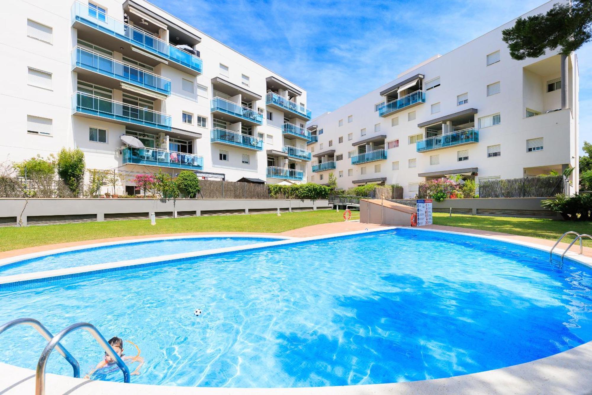 Uhc Golden Pineda Apartments La Pineda Kültér fotó